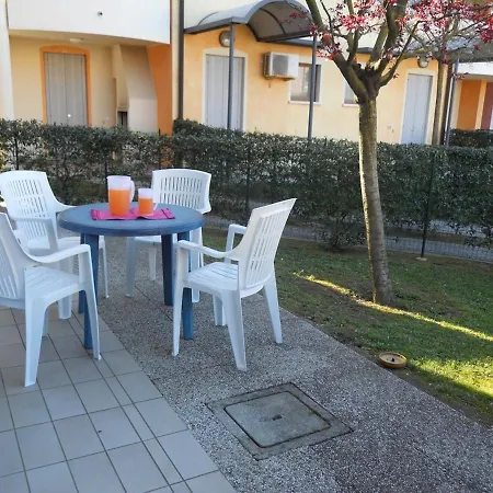 Bright With Private Garden - Beahost Daire Bibione