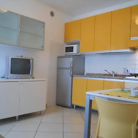 Bright With Private Garden - Beahost * Bibione